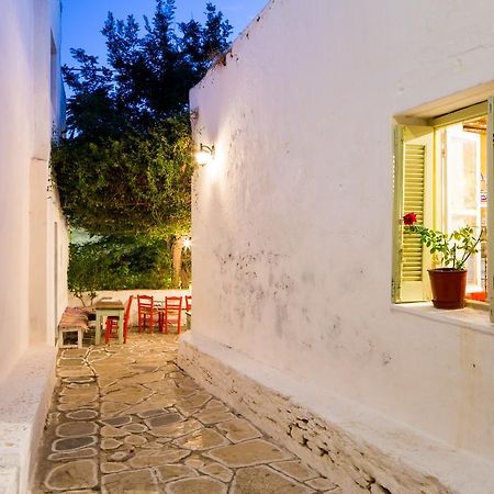Castro Hotel Folegandros Island ภายนอก รูปภาพ