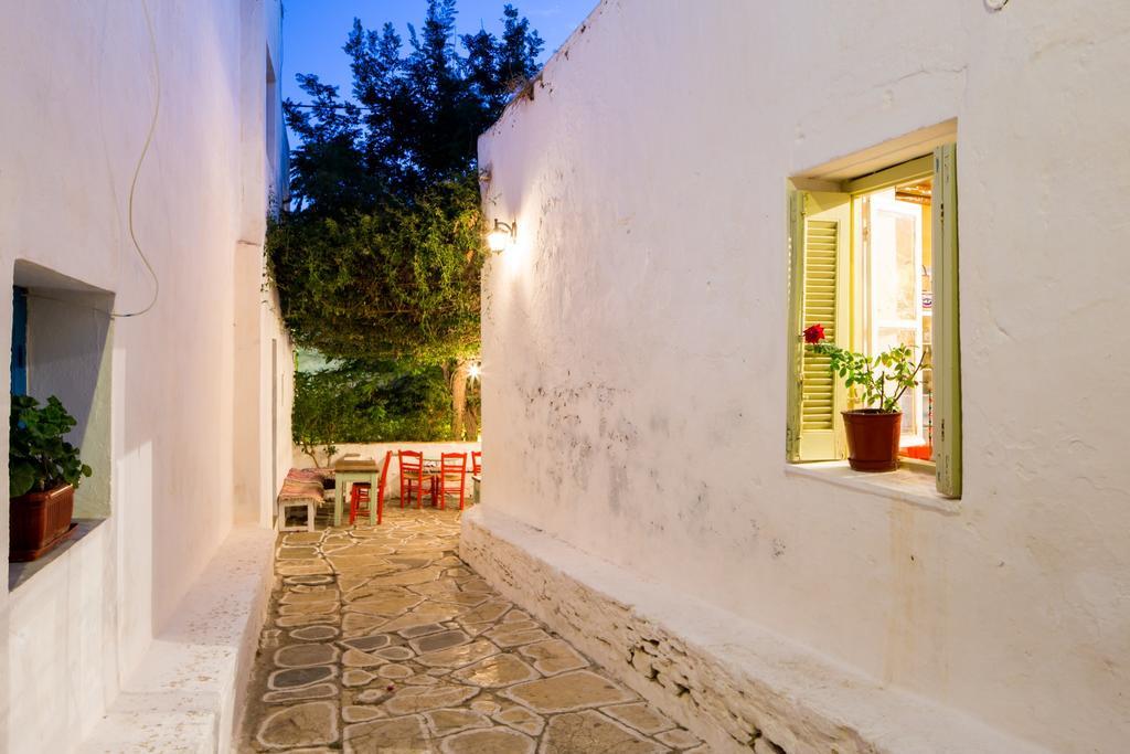 Castro Hotel Folegandros Island ภายนอก รูปภาพ
