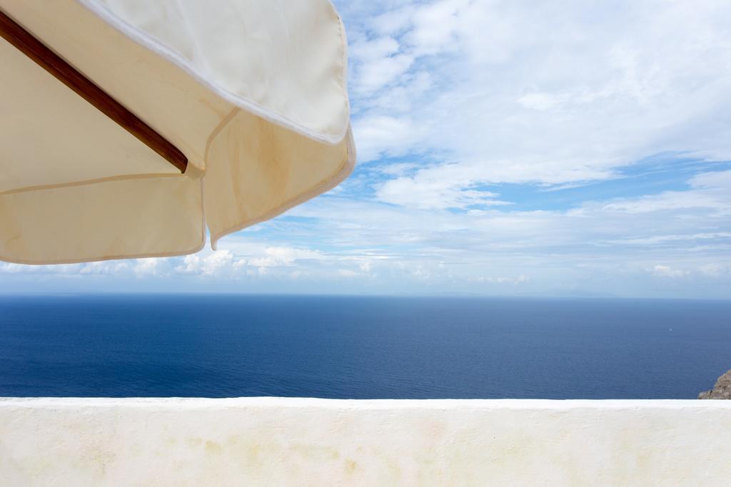 Castro Hotel Folegandros Island ภายนอก รูปภาพ