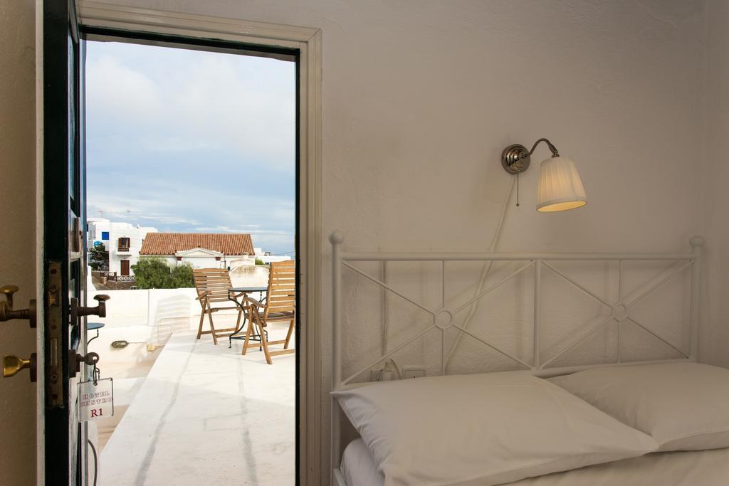 Castro Hotel Folegandros Island ภายนอก รูปภาพ