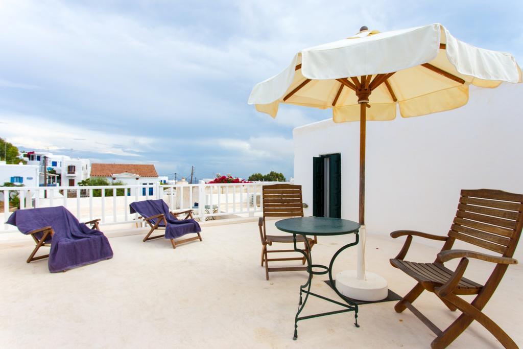Castro Hotel Folegandros Island ภายนอก รูปภาพ